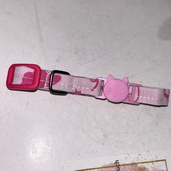 Charming Pink Cat Collar with Cat Face Charm - Picture 2 of 3